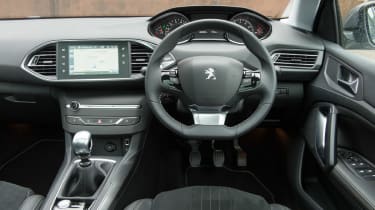 Peugeot 308 SW UK interior