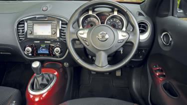 Nissan Juke 1.6 DiG-T interior