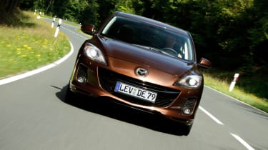 Mazda 3 front tracking