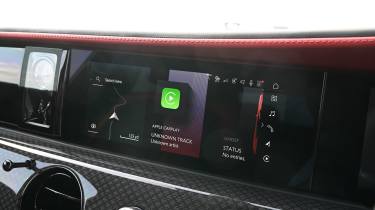 Rolls-Royce Black Badge - dials