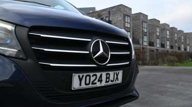 Mercedes Vito Tourer - grille
