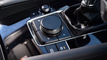 Mazda 3 - rotary control