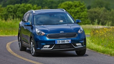 Kia Niro - front cornering