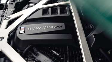 BMW M3 CS Touring - engine