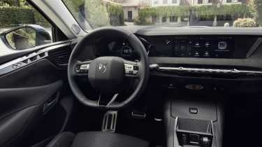 New DS No4 - interior