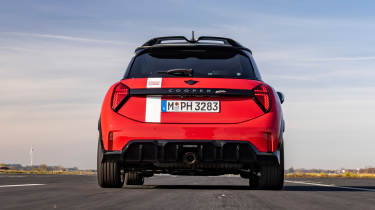 MINI 1965 Victory Edition - dynamic rear end