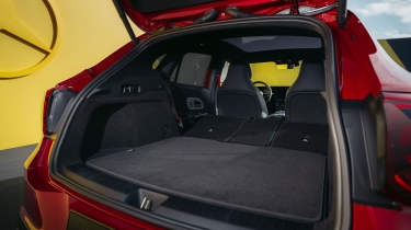 Mercedes GLA Electric - boot seats down