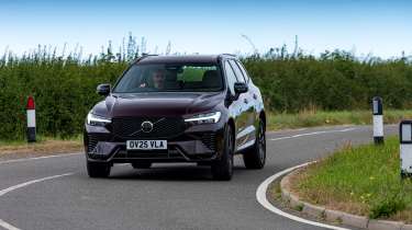 Volvo XC60 - front cornering