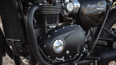 Triumph Bonneville T120 review - engine close up