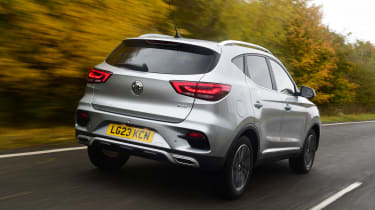 MG ZS - rear tracking