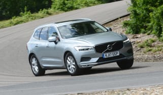 Volvo XC60 - front cornering