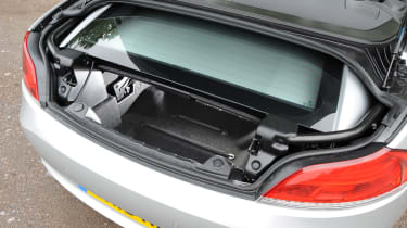 Used BMW Z4 Mk2 - boot