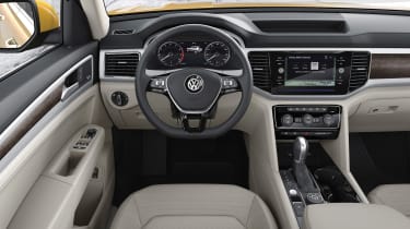 Volkswagen Atlas - dash