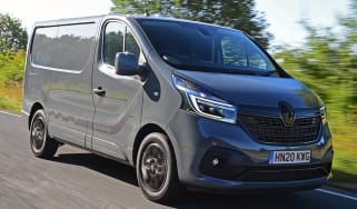 2019 Renault Trafic interior