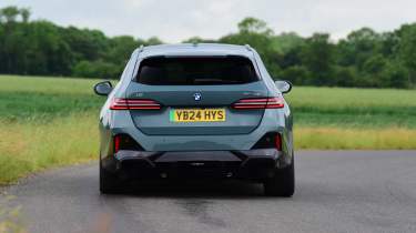 BMW i5 Touring - rear cornering