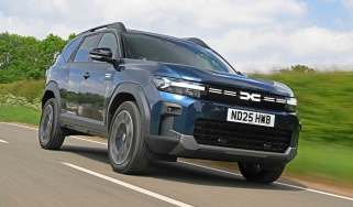 Dacia Bigster - front tracking