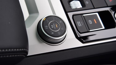 Volkswagen Touareg - controls