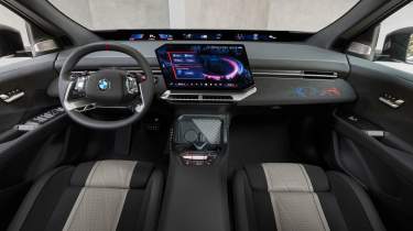 BMW iX3 M60 - dash
