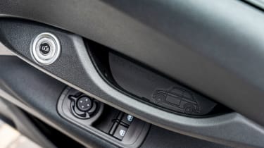 Fiat 500 Action - door detail