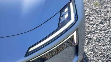 Polestar 4 - head light detail