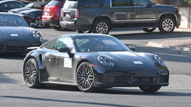 Porsche 911 Turbo S - front 3/4 tracking - spies