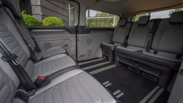 Ford Tourneo Custom - seats