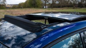 Audi Q2 35 TFSI long-termer - Panoramic roof