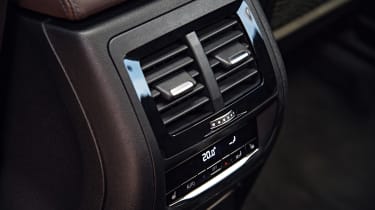 BMW X3 - vents