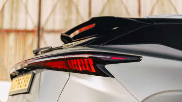 Omoda 5 SHS-H - rear detail