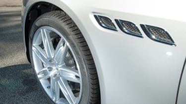 Maserati Quattroporte S wheel