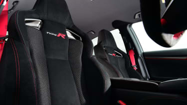 Honda Civic Type R FK8 - front seats