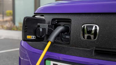 Honda Super-N - charging