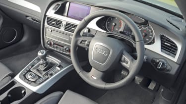 Audi A4 2.0 TDI S Line interior