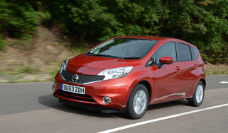 Nissan Note 1.2 Acenta Premium front action
