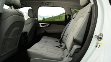 Audi Q7 - rear seats