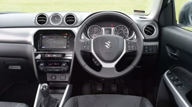 Suzuki Vitara - interior