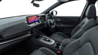 Nissan Qashqai e-Power N-Design - front seats