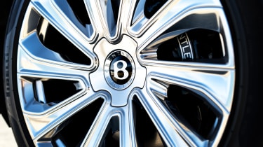 Bentley Bentayga EWB Mulliner - wheel