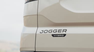 Dacia Jogger Hybrid 155 - 'Jogger Hybrid' badging