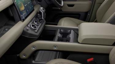 Land Rover Defender 90 - interior