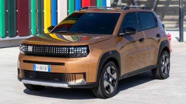 Fiat Grande Panda Hybrid La Prima - front static
