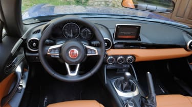 Fiat 124 Spider - blue dashboard