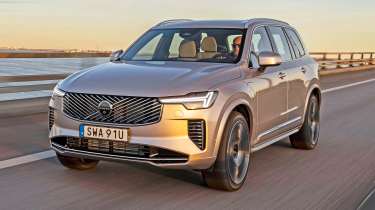 Volvo XC90 - front tracking