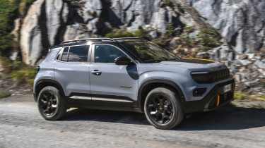 Jeep Avenger The North Face Edition - front action