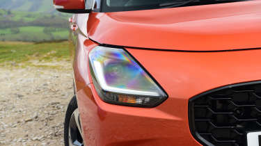 Suzuki Swift - front light