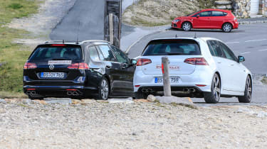 Volkswagen Golf R Estate facelift spied - 12