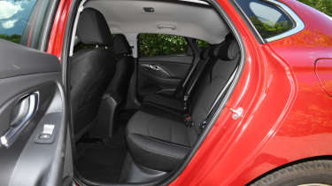 Hyundai i30 Fastback rear seats