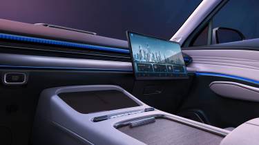 Omoda 7 -sliding screen