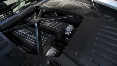Lamborghini Huracan LP 610-4 2014 engine