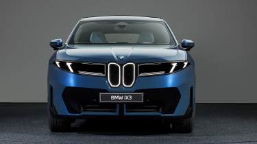 BMW iX3 - full front